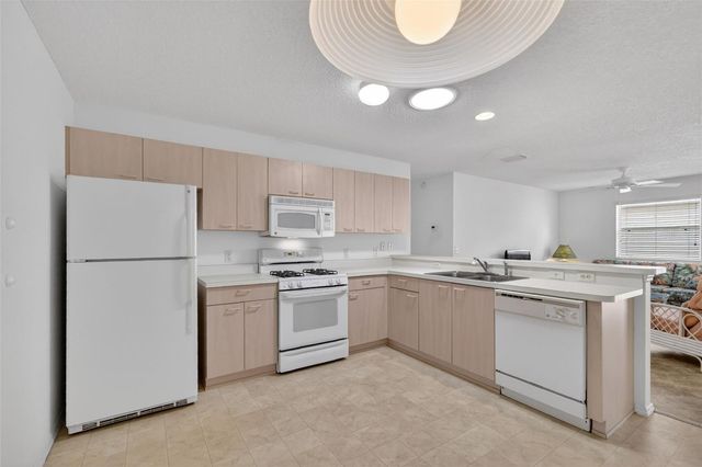 17436 SE 81ST NEWBERRY COURT, The Villages, FL 32162