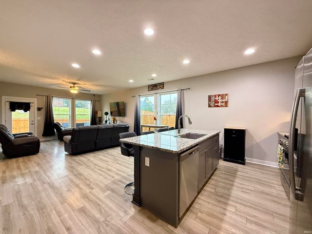 1165 Helen Court, Boonville, IN 47601