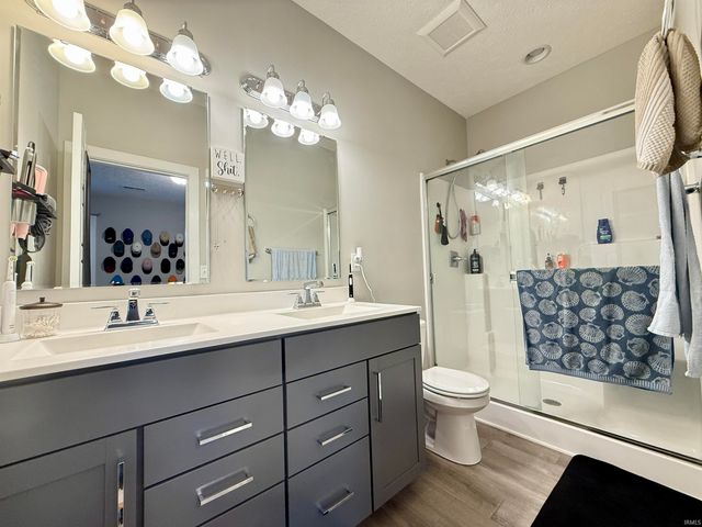 1165 Helen Court, Boonville, IN 47601