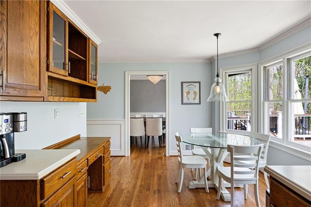 502 Riverview Court, Woodstock, GA 30188