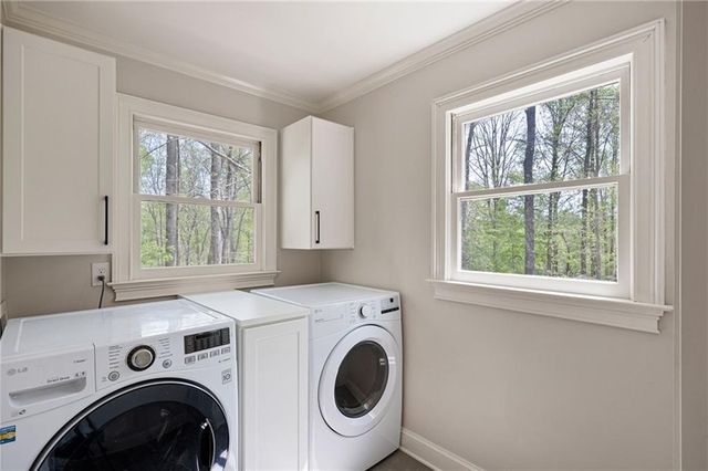 502 Riverview Court, Woodstock, GA 30188