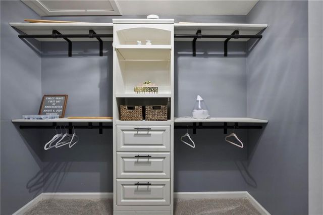 502 Riverview Court, Woodstock, GA 30188