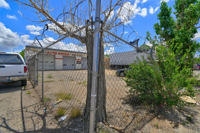 150 Virginia ST NE Street NE, Albuquerque, NM 87108