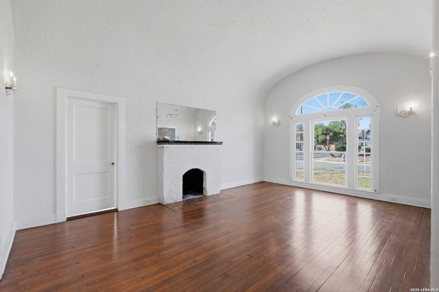 1446 Fulton, San Antonio, TX 78201