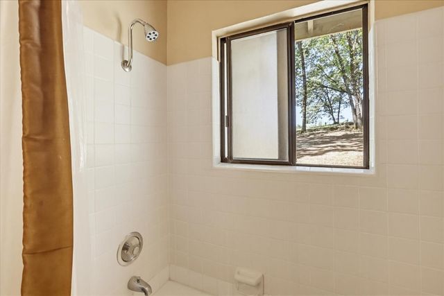 12934 Sierra Vista Dr, Grass Valley, CA 95945