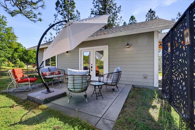 12934 Sierra Vista Dr, Grass Valley, CA 95945