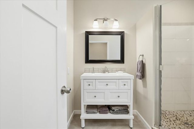 12934 Sierra Vista Dr, Grass Valley, CA 95945
