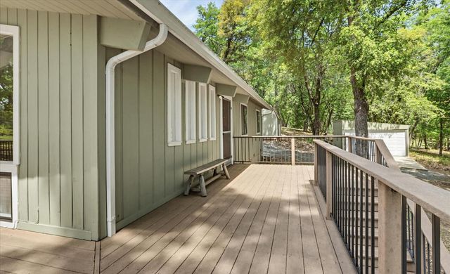 12934 Sierra Vista Dr, Grass Valley, CA 95945
