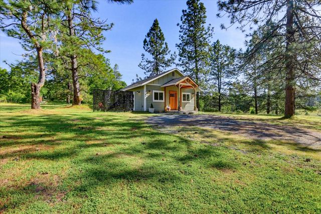 12934 Sierra Vista Dr, Grass Valley, CA 95945