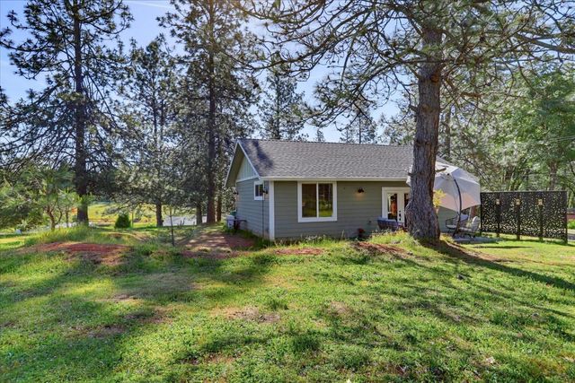 12934 Sierra Vista Dr, Grass Valley, CA 95945