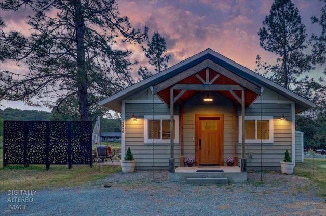 12934 Sierra Vista Dr, Grass Valley, CA 95945