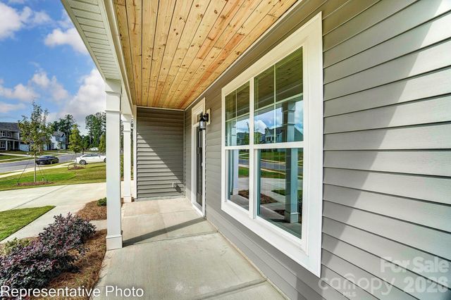 8474 Acadia Parkway, Sherrills Ford, NC 28673