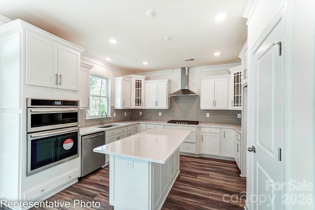 8474 Acadia Parkway, Sherrills Ford, NC 28673