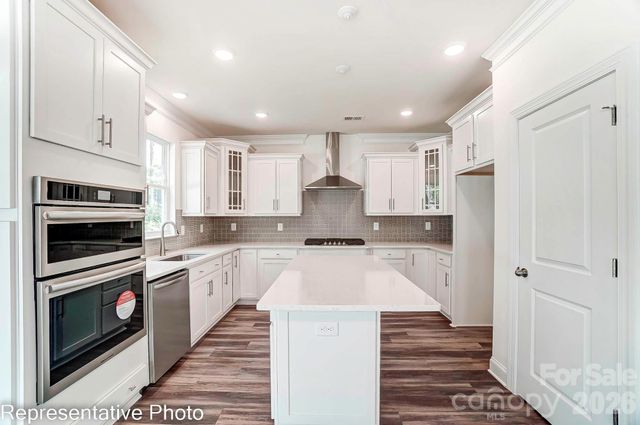 8474 Acadia Parkway, Sherrills Ford, NC 28673