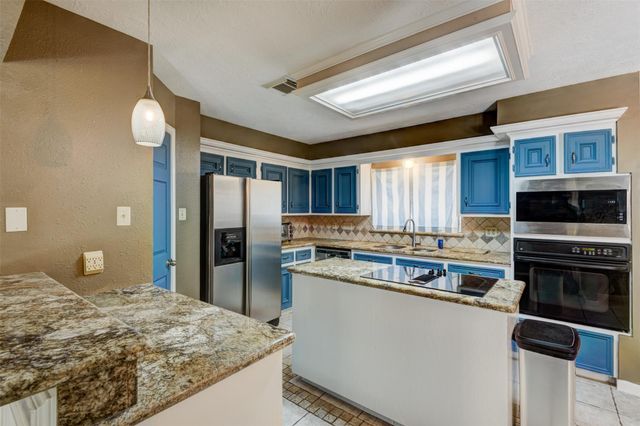 6502 Inverness Way, Pasadena, TX 77505