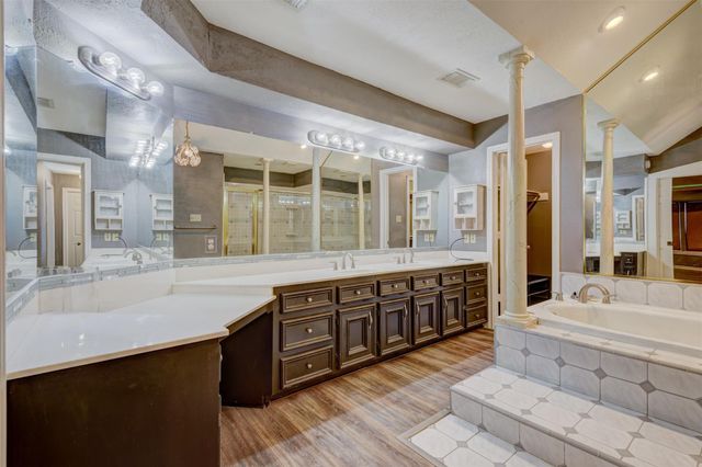 6502 Inverness Way, Pasadena, TX 77505
