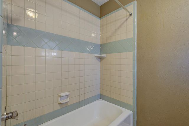 6502 Inverness Way, Pasadena, TX 77505
