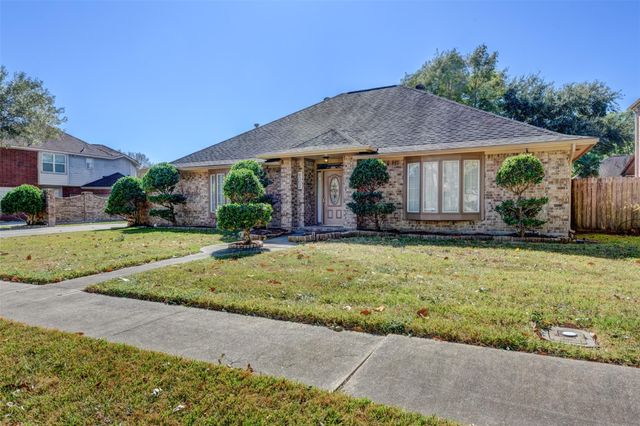 6502 Inverness Way, Pasadena, TX 77505