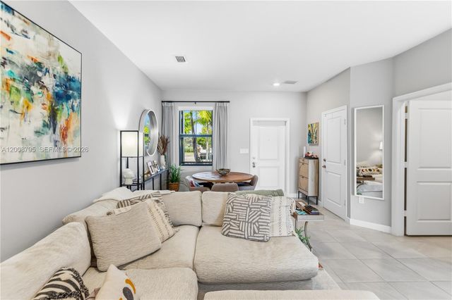 20478 NW 4th Ct, Miami Gardens, FL 33169