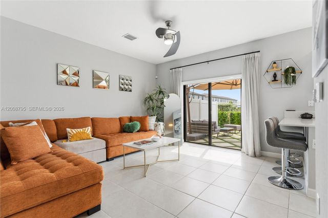 20478 NW 4th Ct, Miami Gardens, FL 33169