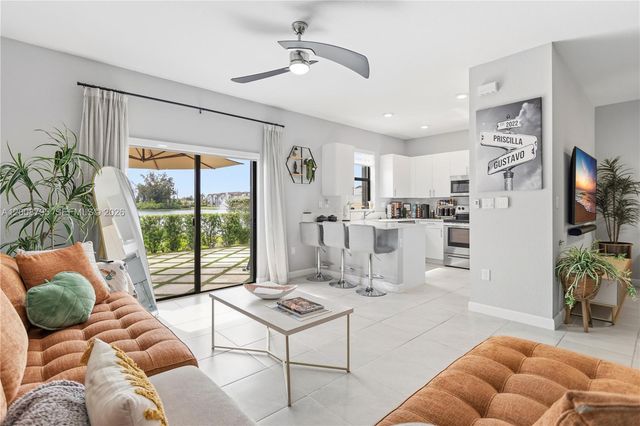 20478 NW 4th Ct, Miami Gardens, FL 33169