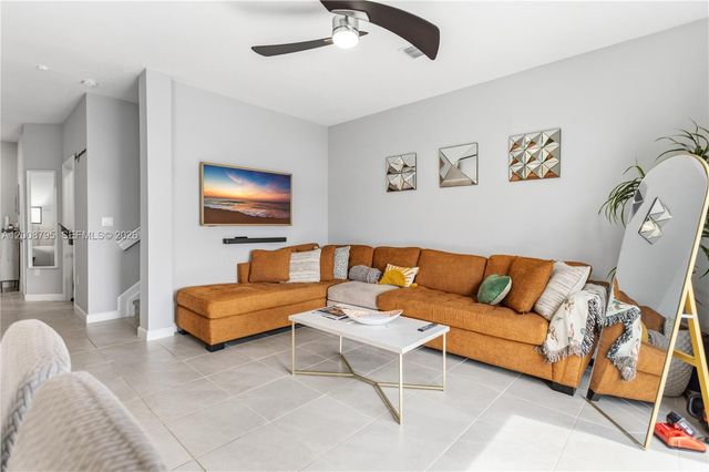 20478 NW 4th Ct, Miami Gardens, FL 33169