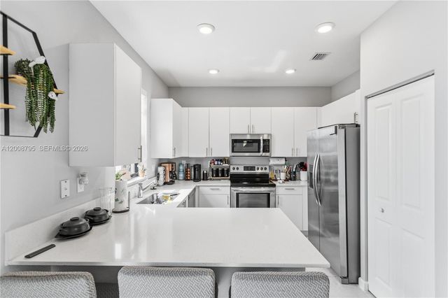 20478 NW 4th Ct, Miami Gardens, FL 33169