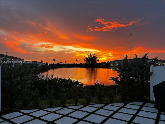 20478 NW 4th Ct, Miami Gardens, FL 33169