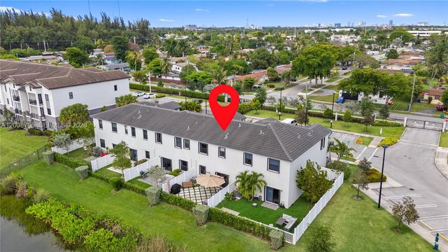 20478 NW 4th Ct, Miami Gardens, FL 33169