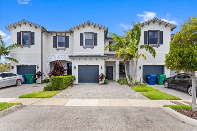 20478 NW 4th Ct, Miami Gardens, FL 33169