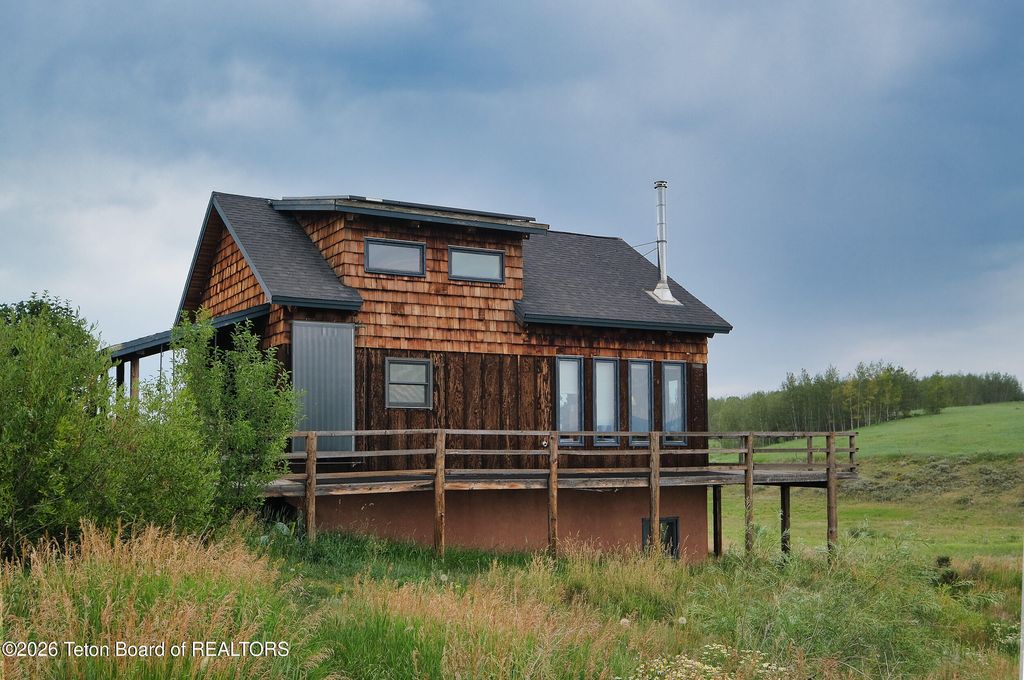 9355 MOUNTAIN VIEW Drive, Tetonia, ID 83452 photo 4