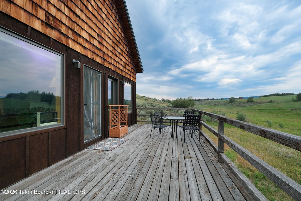 9355 MOUNTAIN VIEW Drive, Tetonia, ID 83452 photo 5