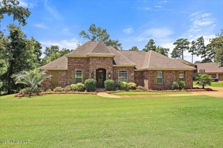 108 Woods Crossing Boulevard, Madison, MS 39110