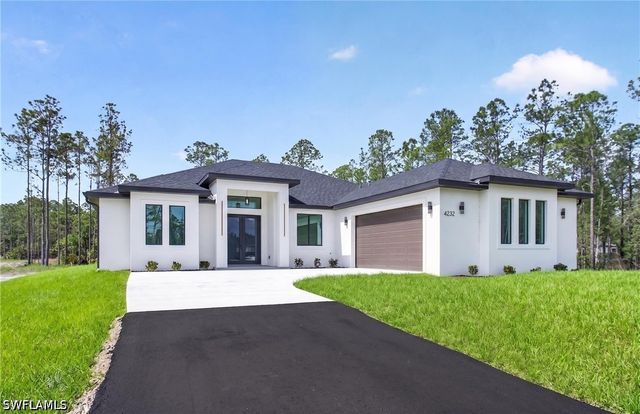 4232 31st AVE NE, Naples, FL 34120