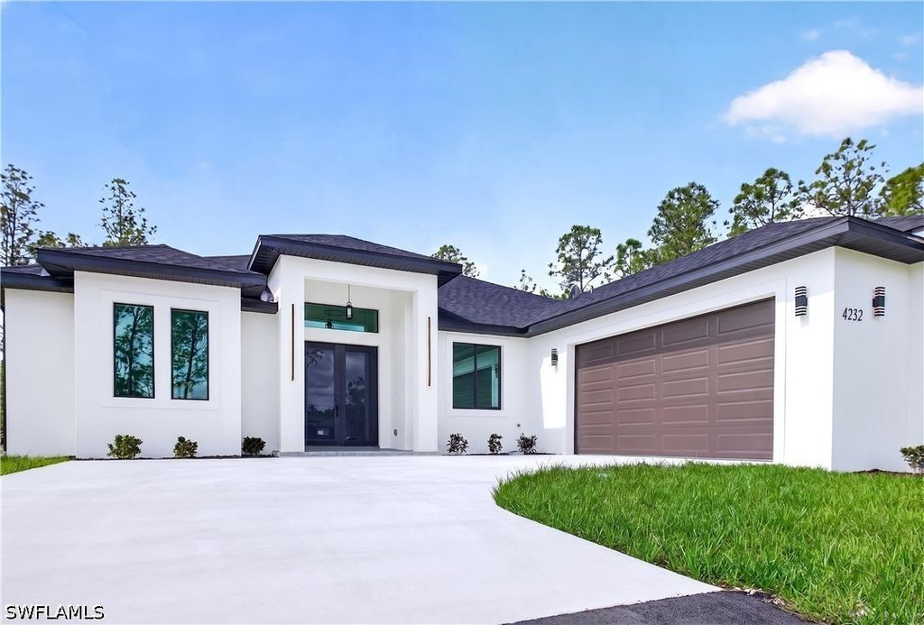 4232 31st AVE NE, Naples, FL 34120