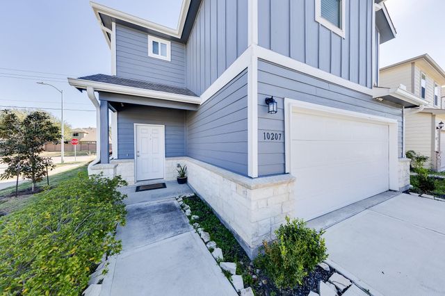 10207 Cannons Run Way, Houston, TX 77034