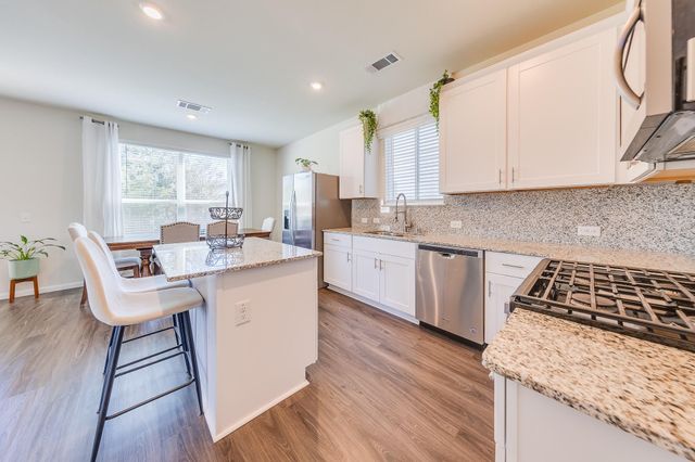 10207 Cannons Run Way, Houston, TX 77034