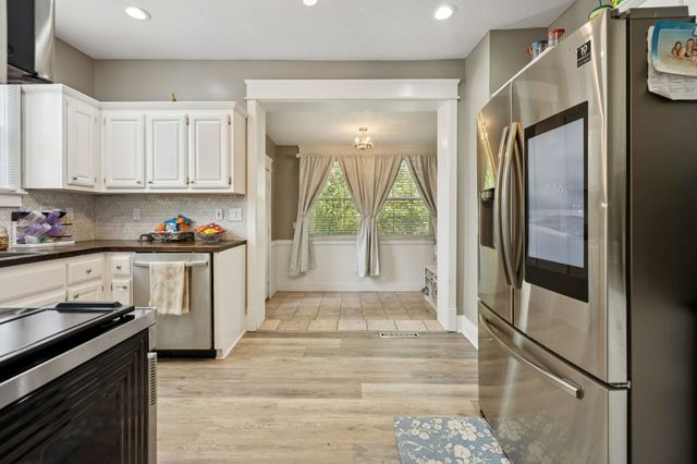 111 Oak Grove Rd, Red Boiling Springs, TN 37150