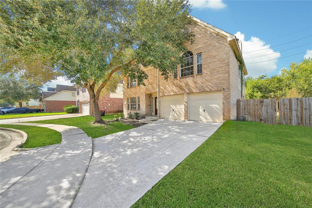 3802 Teal Maple Court, Fresno, TX 77545