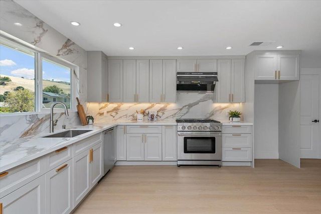 3681 Mace Court, San Jose, CA 95127