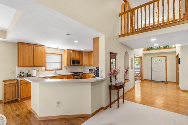 2059 Alum Village Drive, Lewis Center, OH 43035