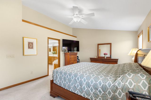 2059 Alum Village Drive, Lewis Center, OH 43035