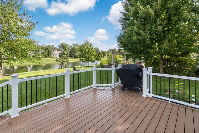 2059 Alum Village Drive, Lewis Center, OH 43035