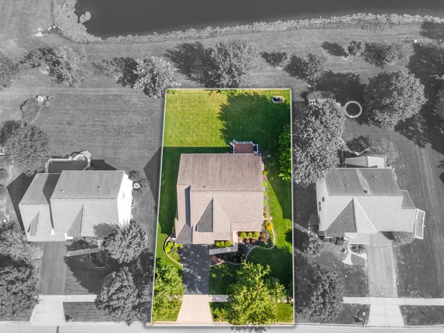 2059 Alum Village Drive, Lewis Center, OH 43035