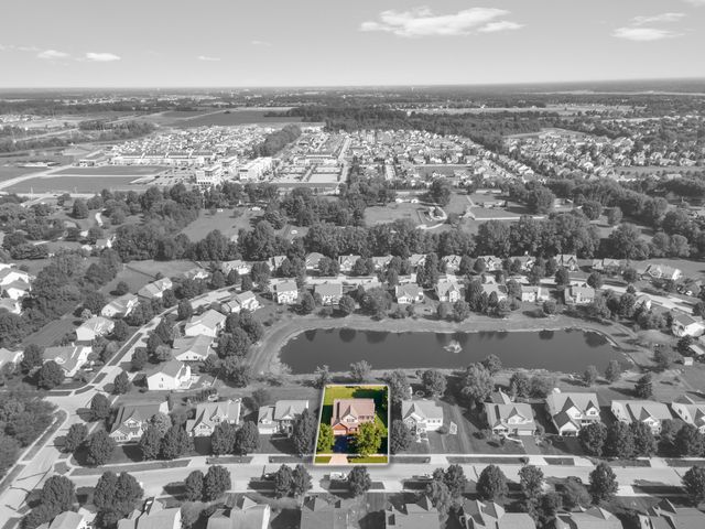 2059 Alum Village Drive, Lewis Center, OH 43035