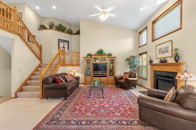 2059 Alum Village Drive, Lewis Center, OH 43035