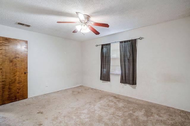 4528 Oak Drive, Alvarado, TX 76009