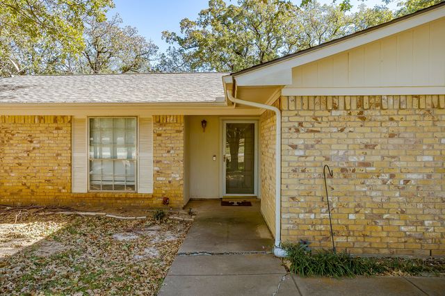4528 Oak Drive, Alvarado, TX 76009