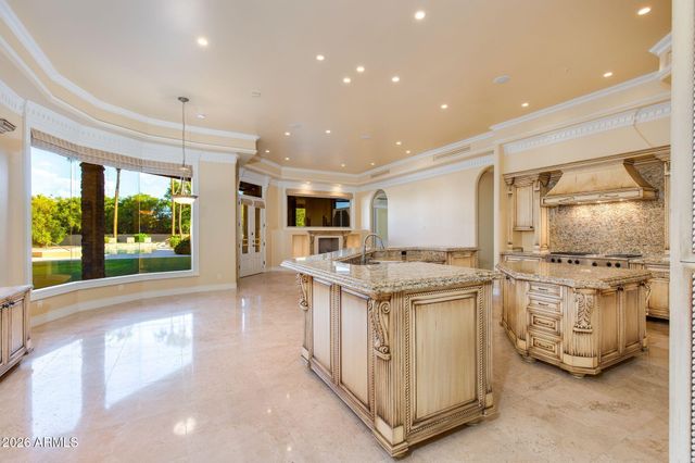 4807 E CRYSTAL Lane, Paradise Valley, AZ 85253