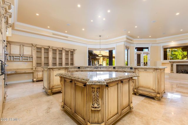 4807 E CRYSTAL Lane, Paradise Valley, AZ 85253